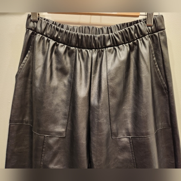 Gap Faux Leather Cropped Pants, Black, Size US M. - Picture 3 of 5